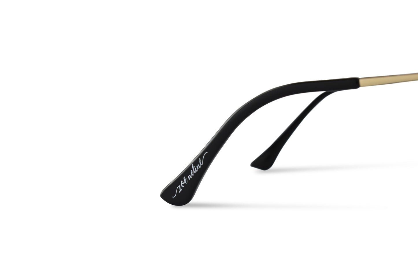 Luxury Black and Gold Round Polarized Sunglasses - See the world in style with superior UV protection.